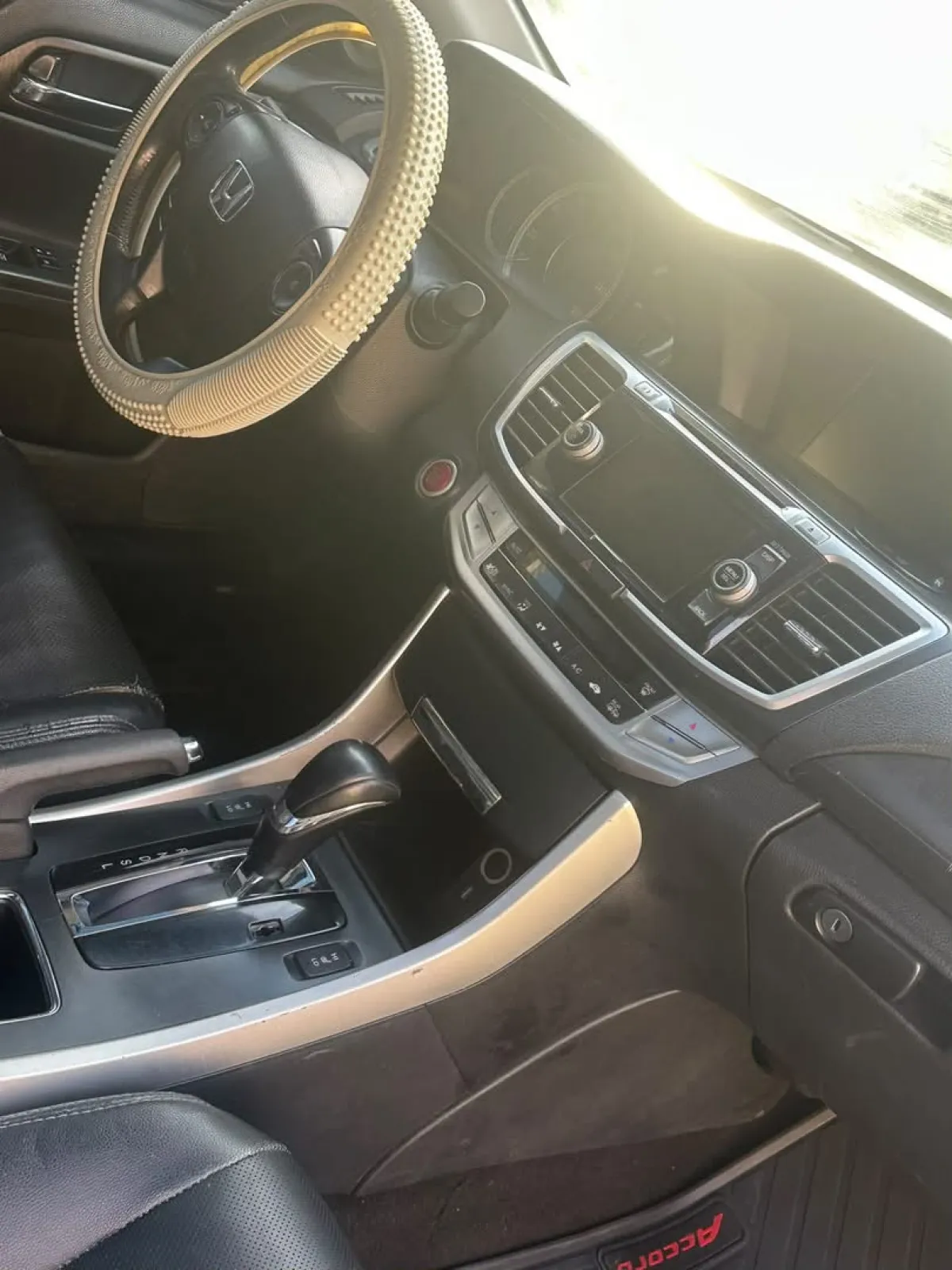 Honda Accord 2014 modelFirst body pan wrapped Untouched engine and gearChil - Image 9