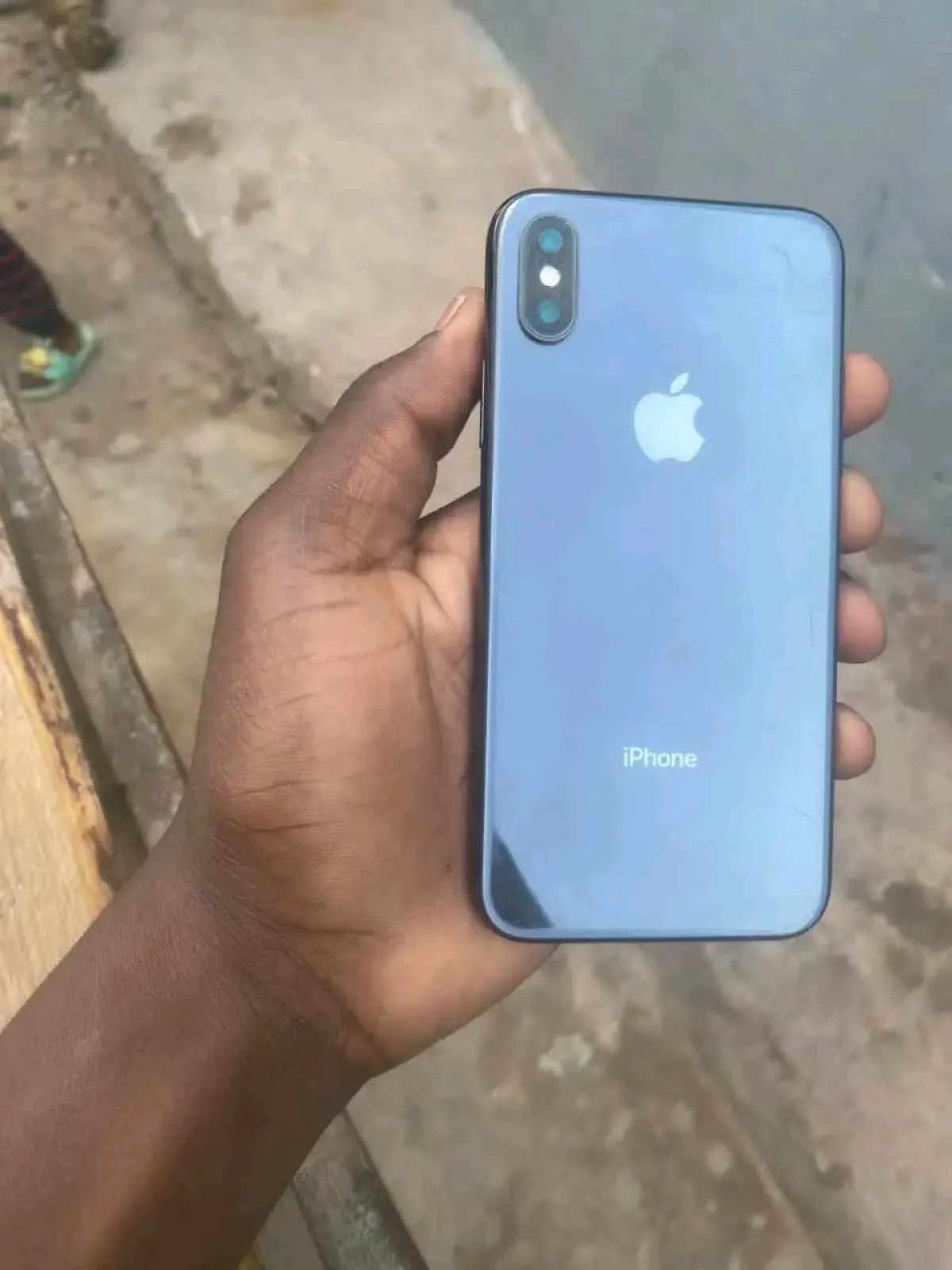 available iPhone XR - Image 2