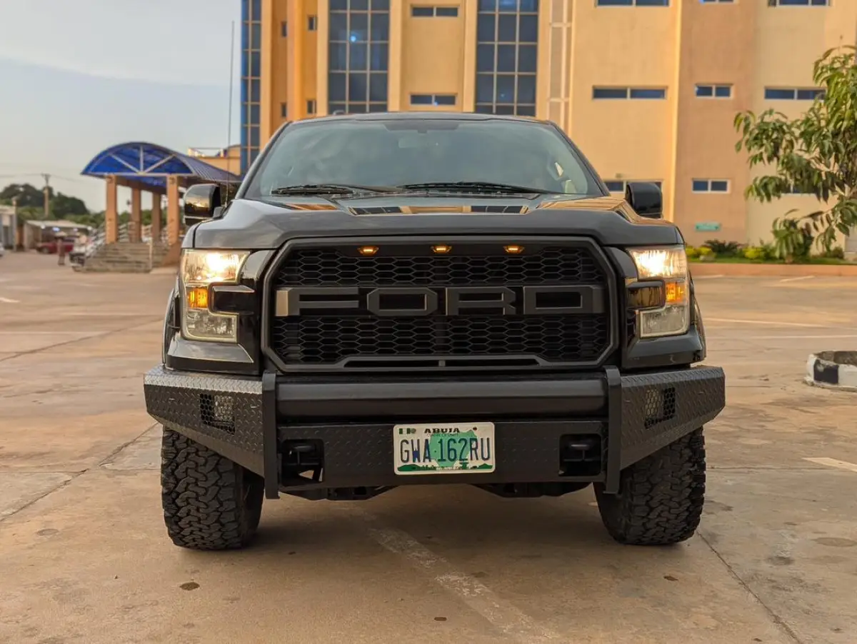 Ford Hilux 2021 - Image 3