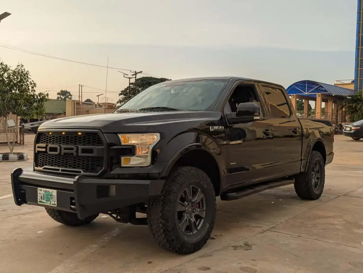 Ford Hilux 2021 - Image 4