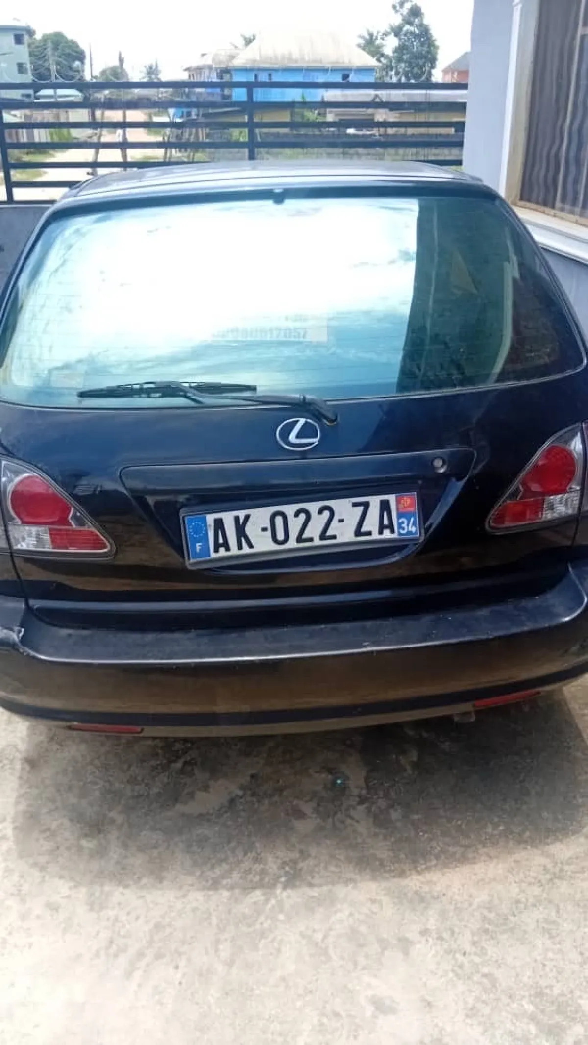 Lagos Cleared Foreign Used 2003 Lexus RX300(Accident Free) - Image 1