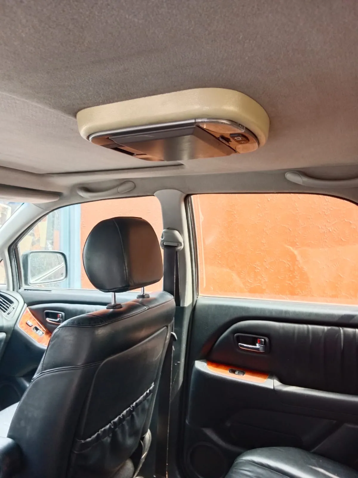 Lagos Cleared Foreign Used 2003 Lexus RX300(Accident Free) - Image 6
