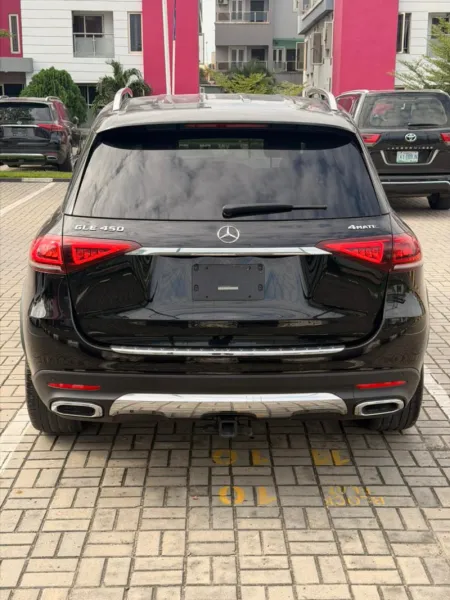 Tokunbo 2022 Mercedes-Benz GLE450 Santorini Black on Black Leather ₦72M