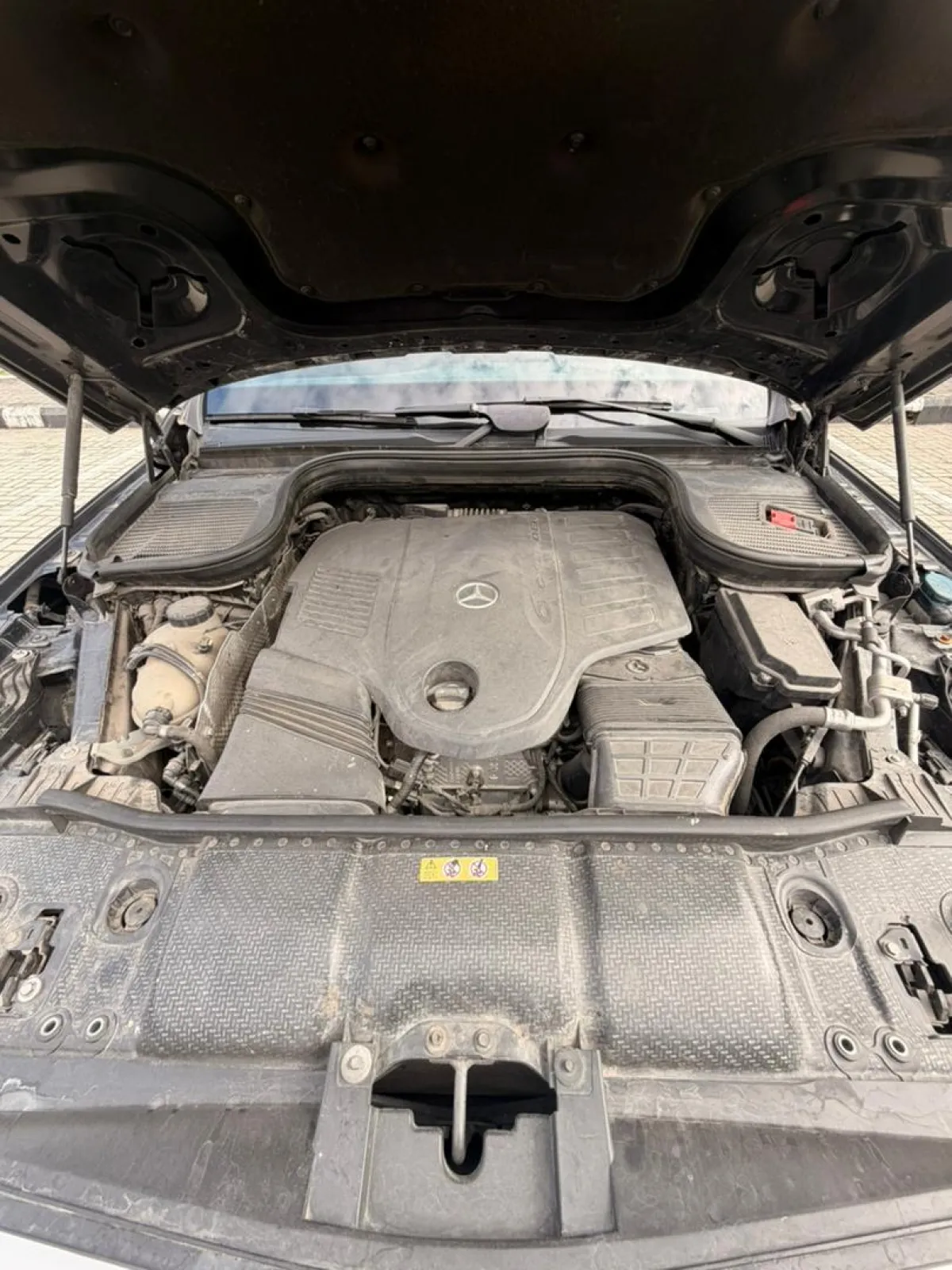 Tokunbo 2022 Mercedes-Benz GLE450 Santorini Black on Black Leather ₦72M - Image 3