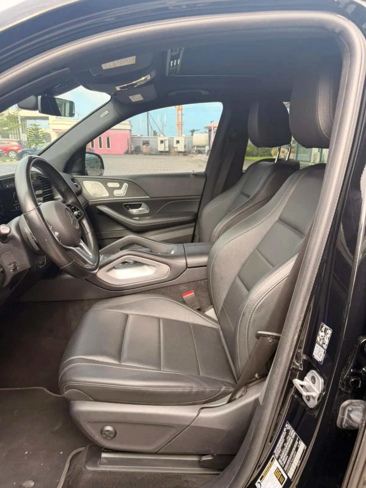 Tokunbo 2022 Mercedes-Benz GLE450 Santorini Black on Black Leather ₦72M - Image 4