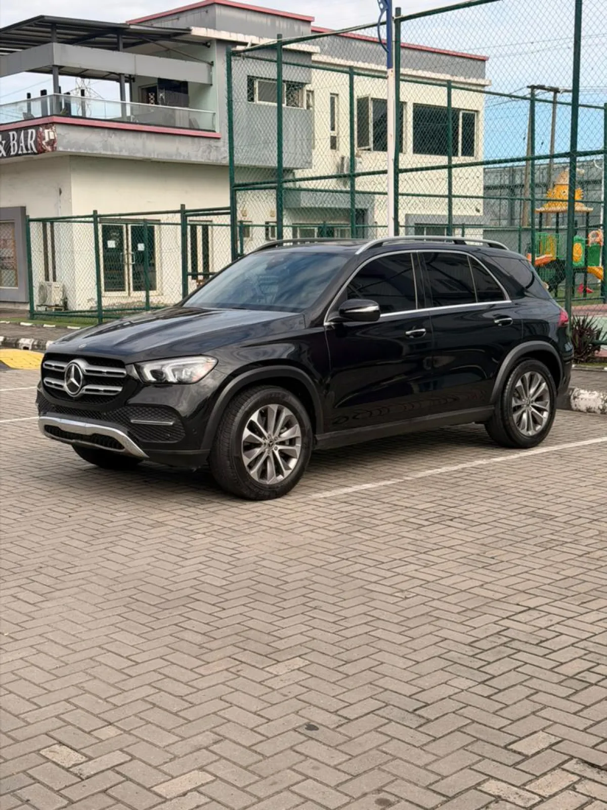 Tokunbo 2022 Mercedes-Benz GLE450 Santorini Black on Black Leather ₦72M - Image 8