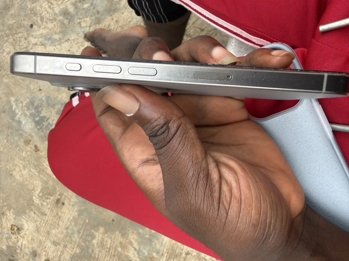IPhone 15 pro 128gb - Image 7