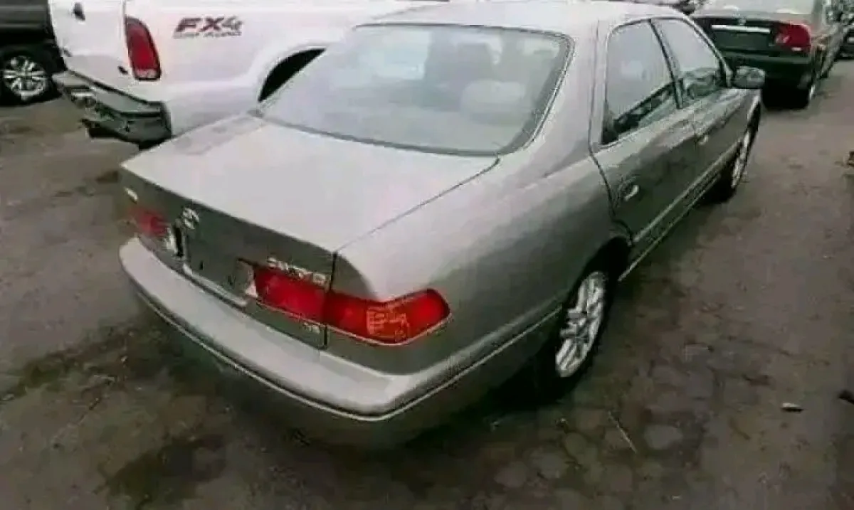 Best in town Toyota pencil ligt - Image 2