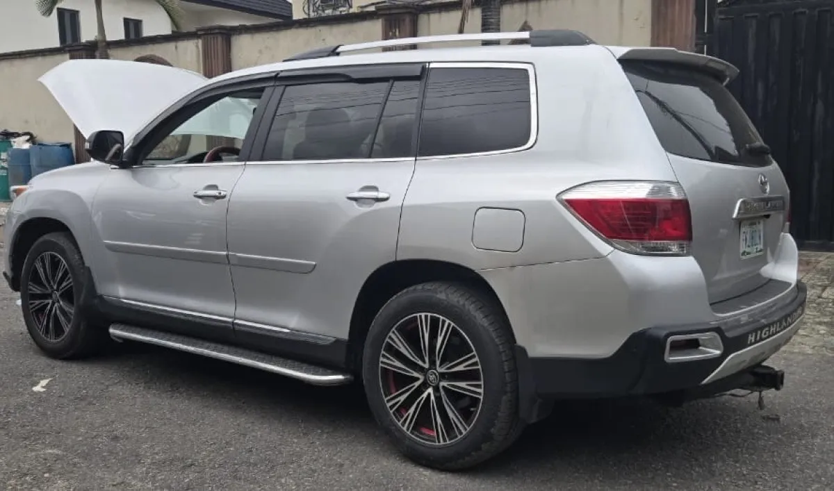 Toyota Highlander 2011 - Image 3