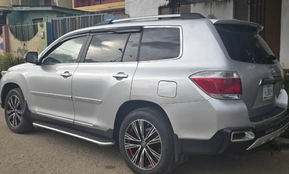 Toyota Highlander 2011 - Image 9