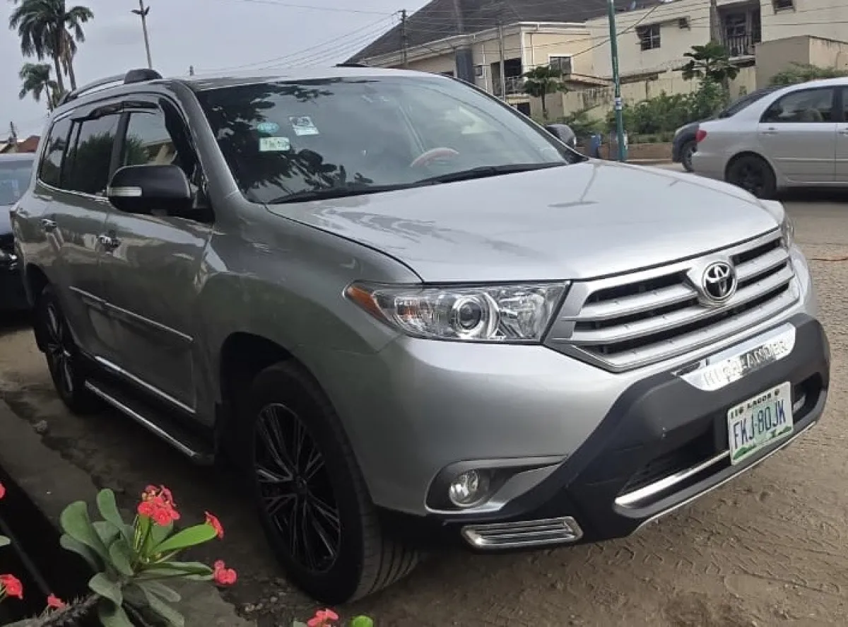 Toyota Highlander 2011 - Image 10