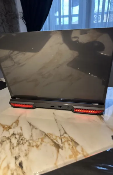 Ami gaming laptop