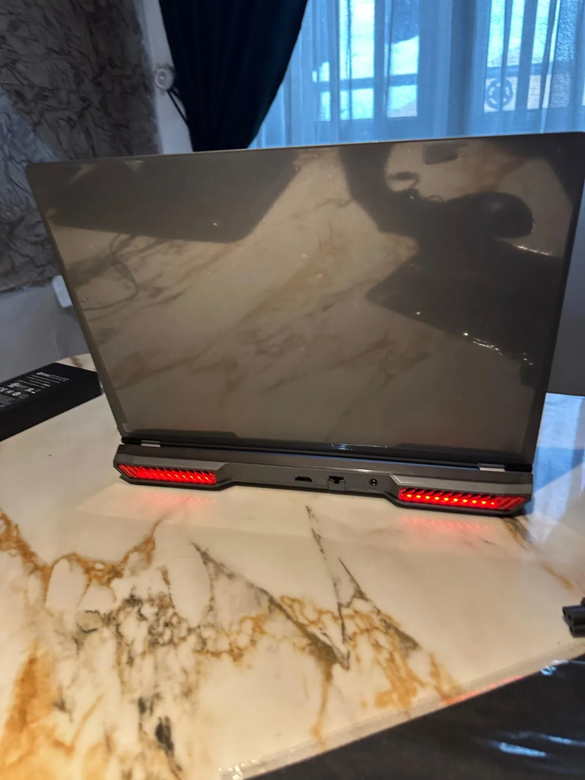 Ami gaming laptop - Image 5