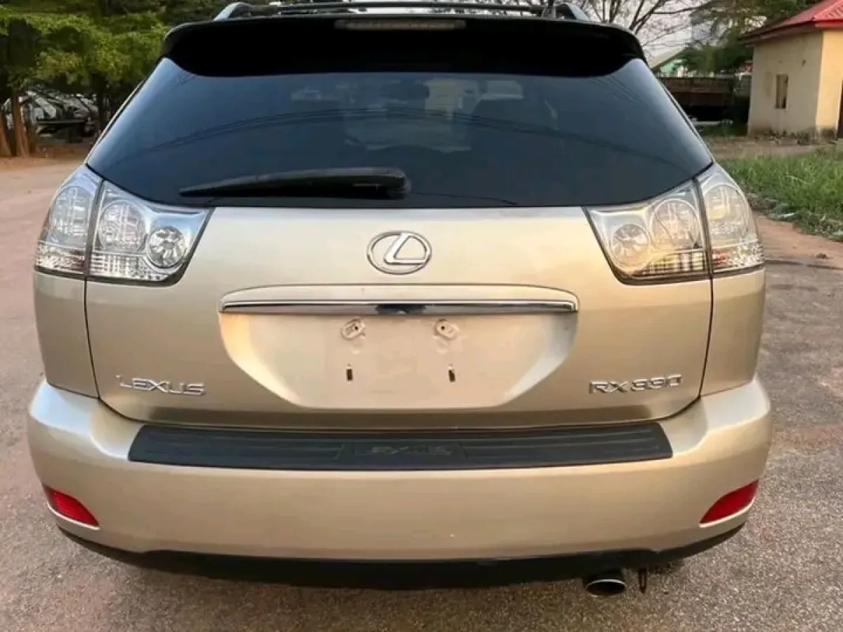 Golden Lexus Rx For sale - Image 6