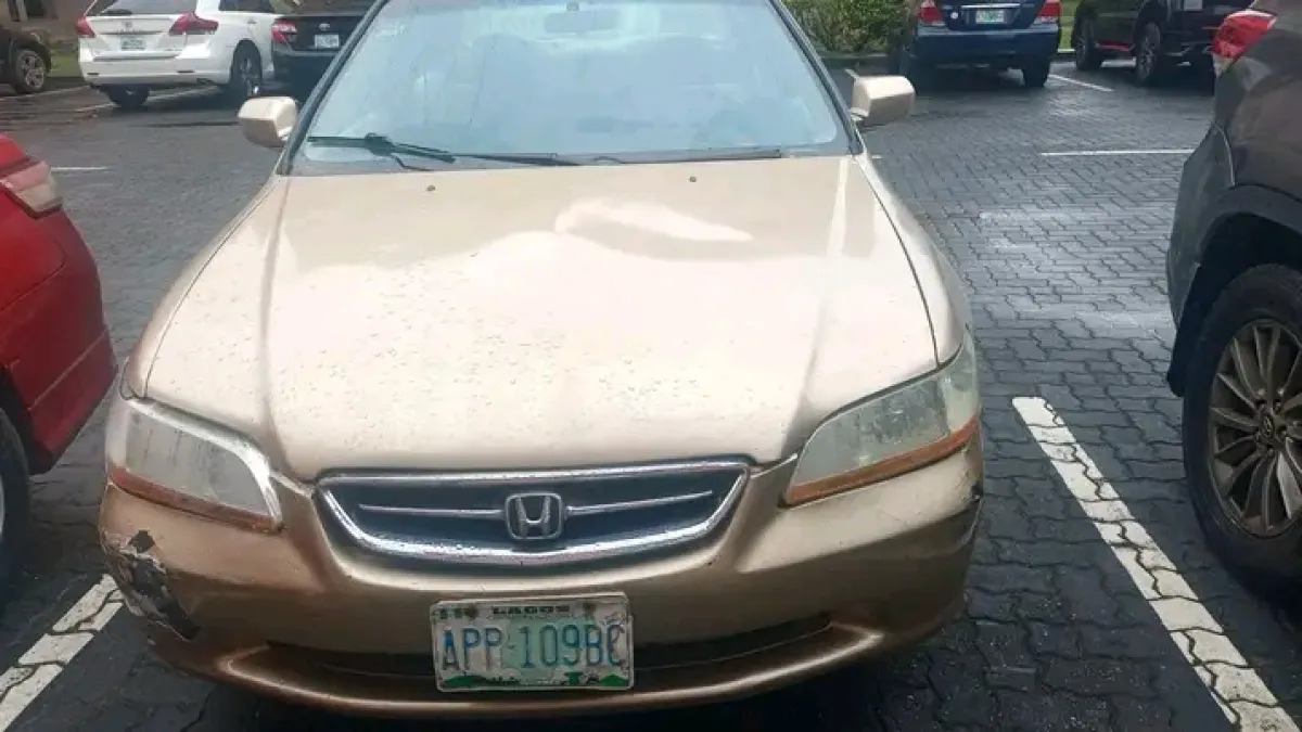 Car - Image 2