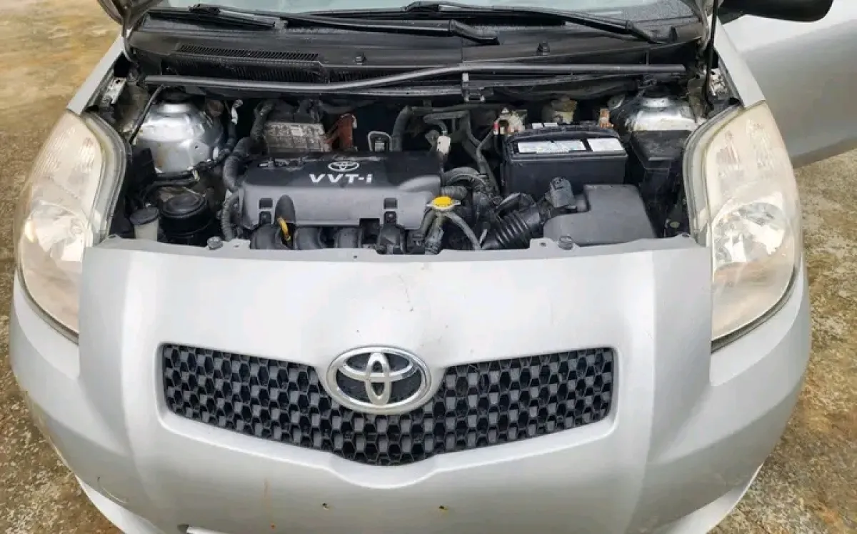 Toyota Yaris For Sale - Image 4