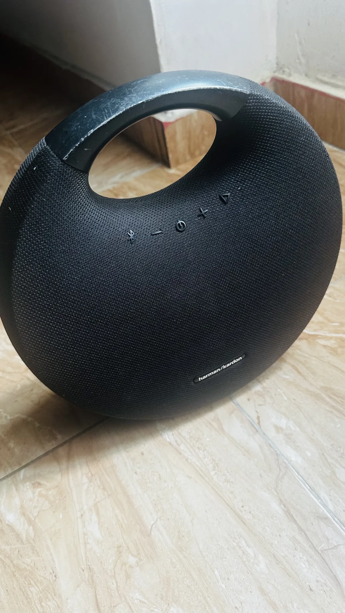 HK Onyx Studio 6 - Image 1