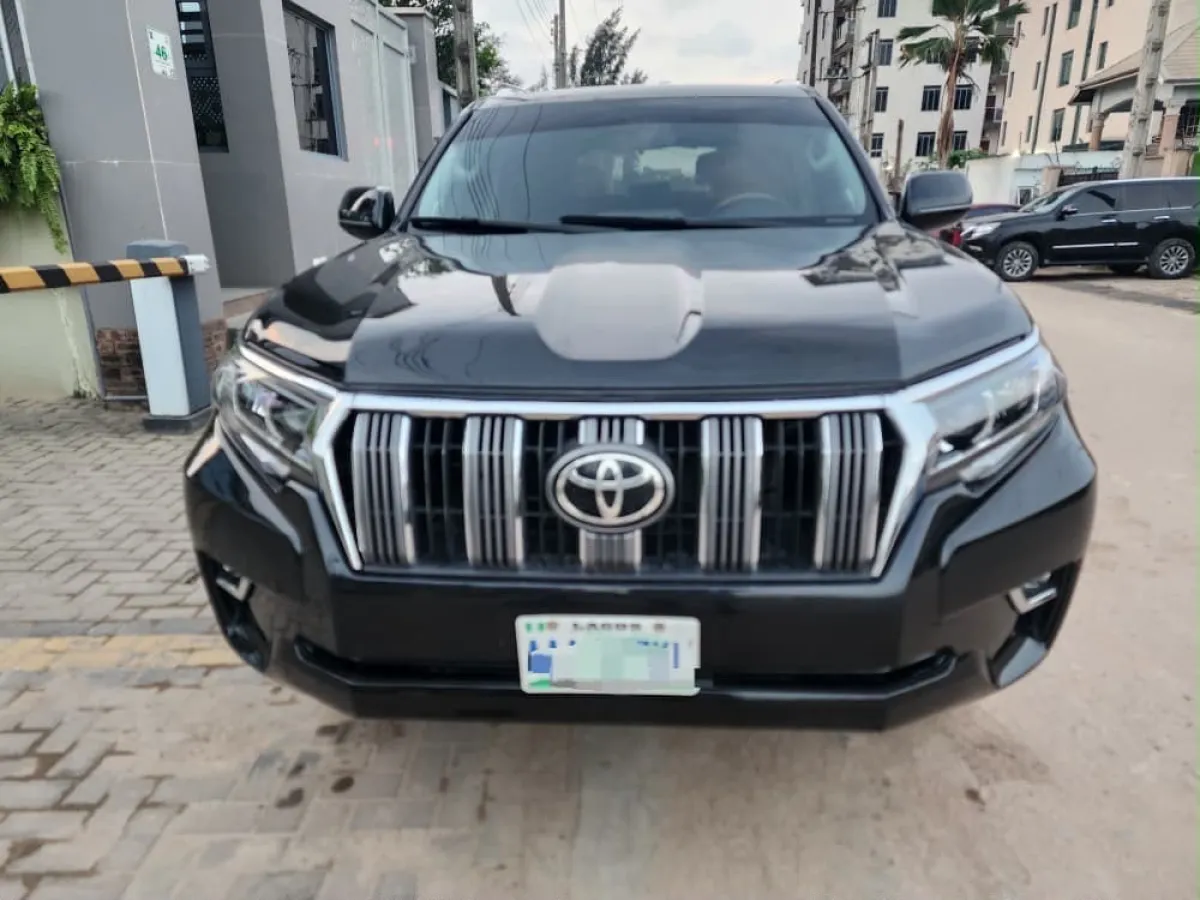 Clean Registered 2010 FaceLifted To 2022 Toyota LandCruiser Prado VX-L - Image 1