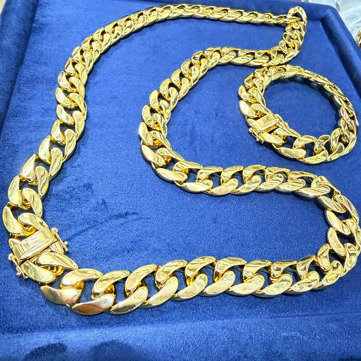 Hand and neck chain - Image 8