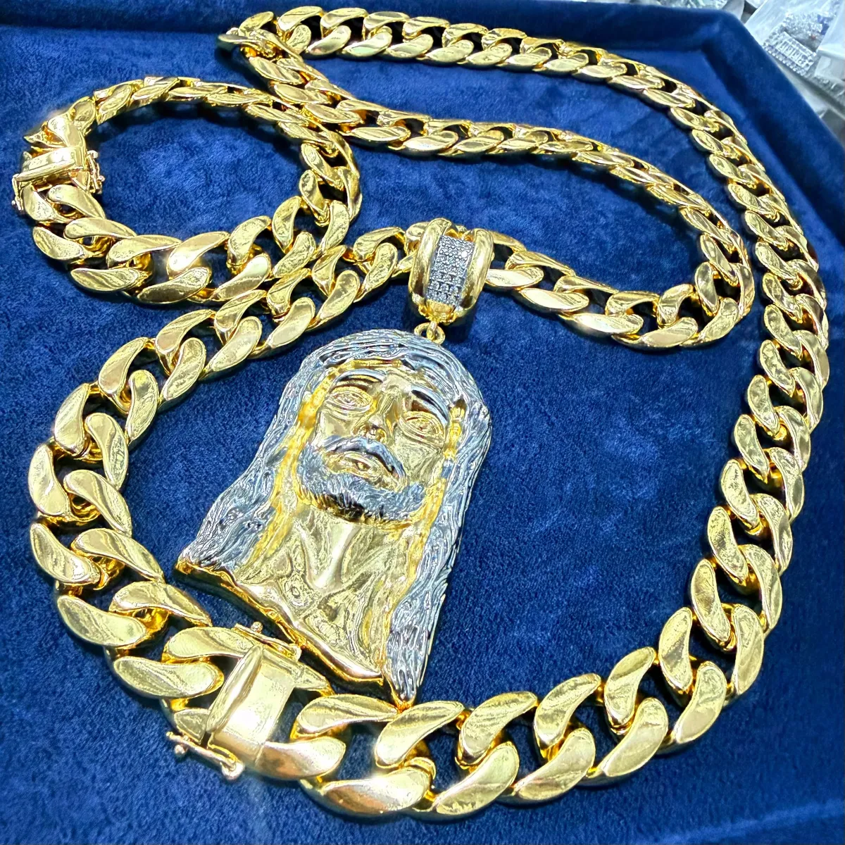 Hand and neck chain - Image 9