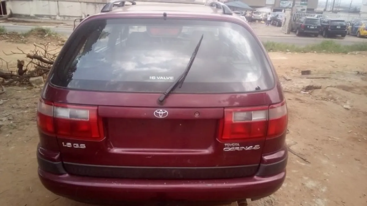 Tokunbo Toyota carina E - Image 8