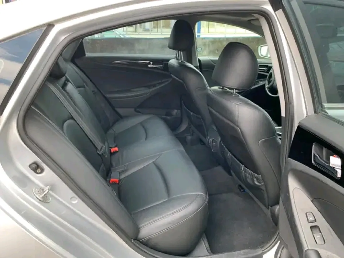 Hyundai sonata - Image 3