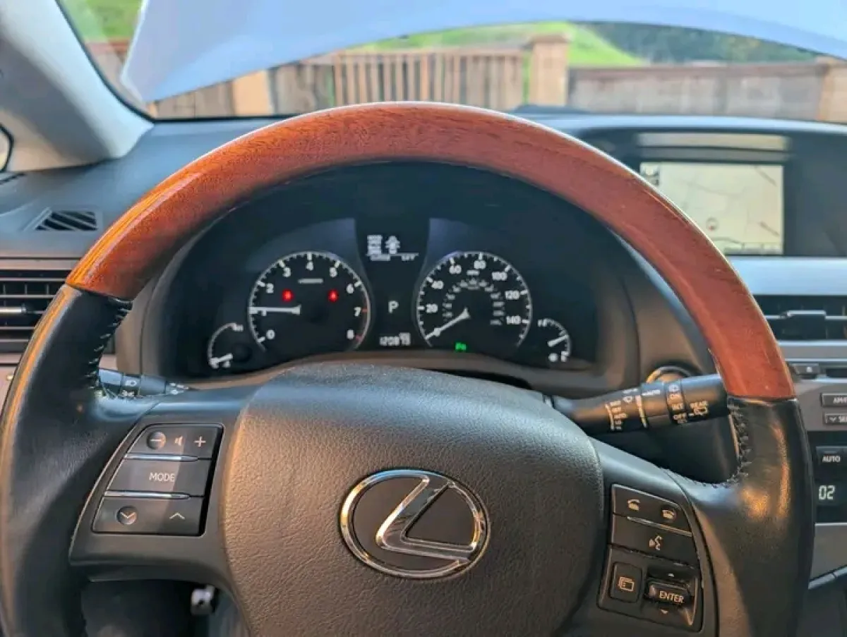 Lexus rx350 - Image 4