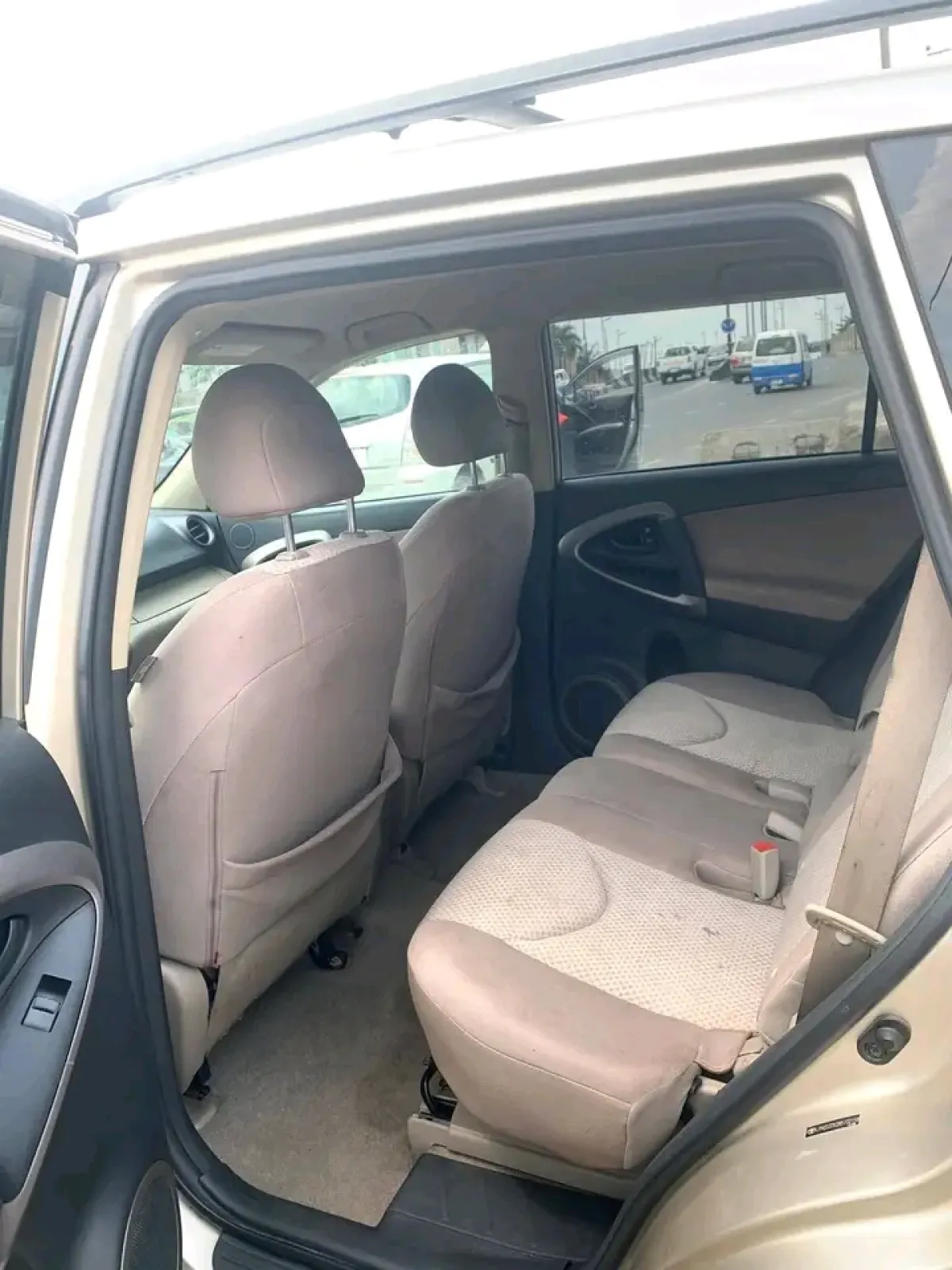 Toyota rav4 - Image 3