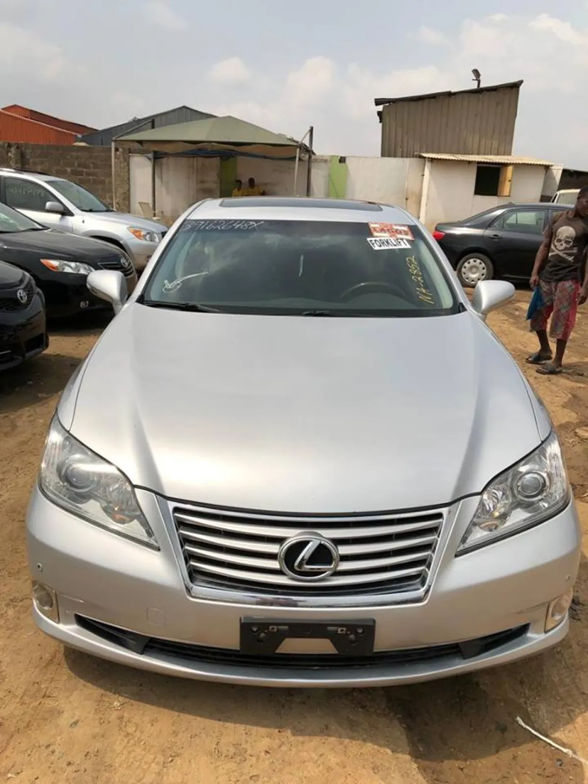 Tokunbo 2011 Lexus ES350 AWD Sedan - - Image 2