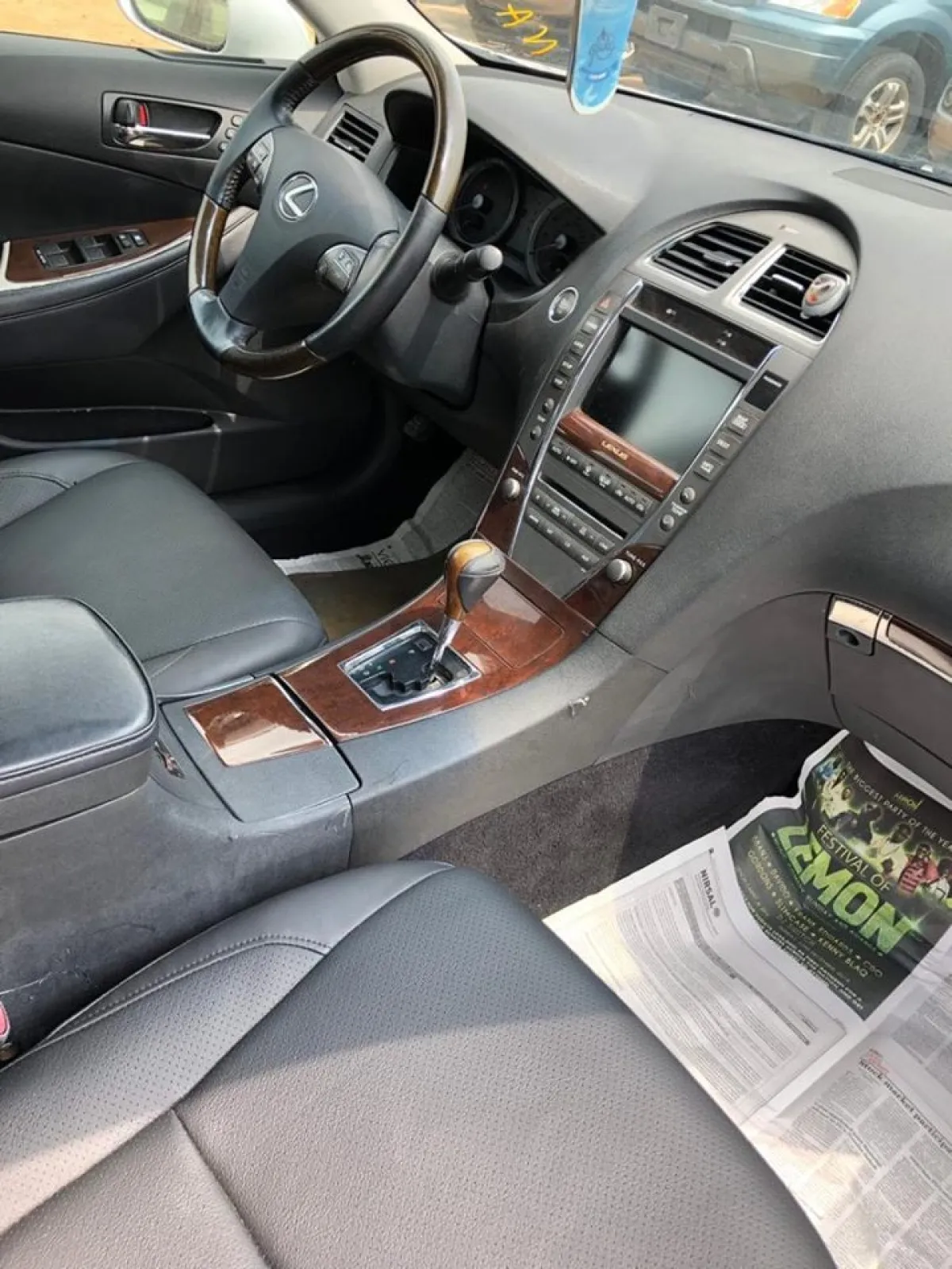 Tokunbo 2011 Lexus ES350 AWD Sedan - - Image 3