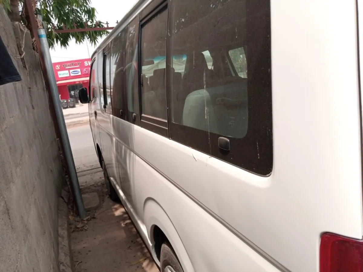 Tokunbo TOYOTA. Hiace Bus, Buy N Drive - Image 5
