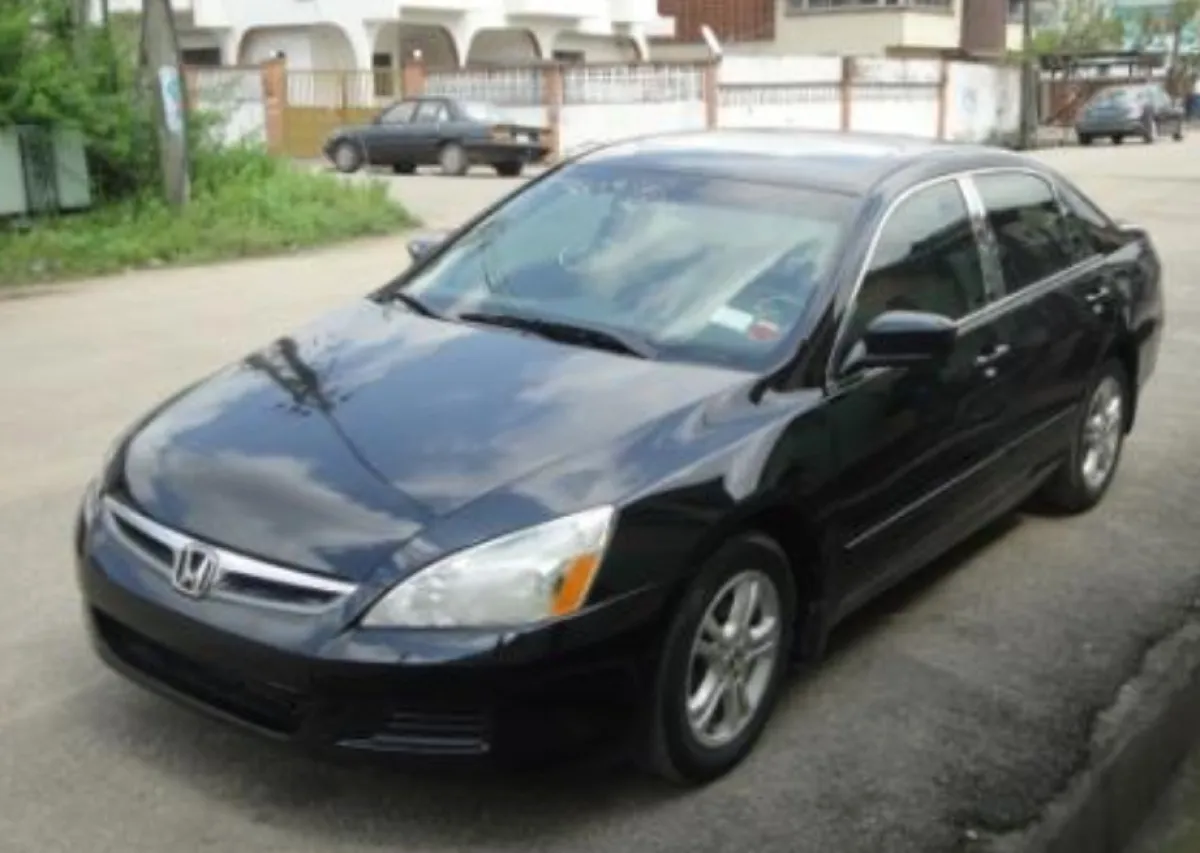 Honda Accord 2007 Model - Image 2