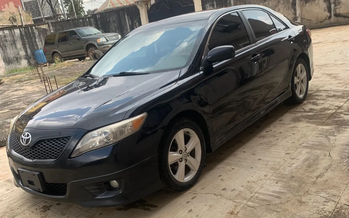 Toyota Camry sport 2010 Model For Sale - Image 5