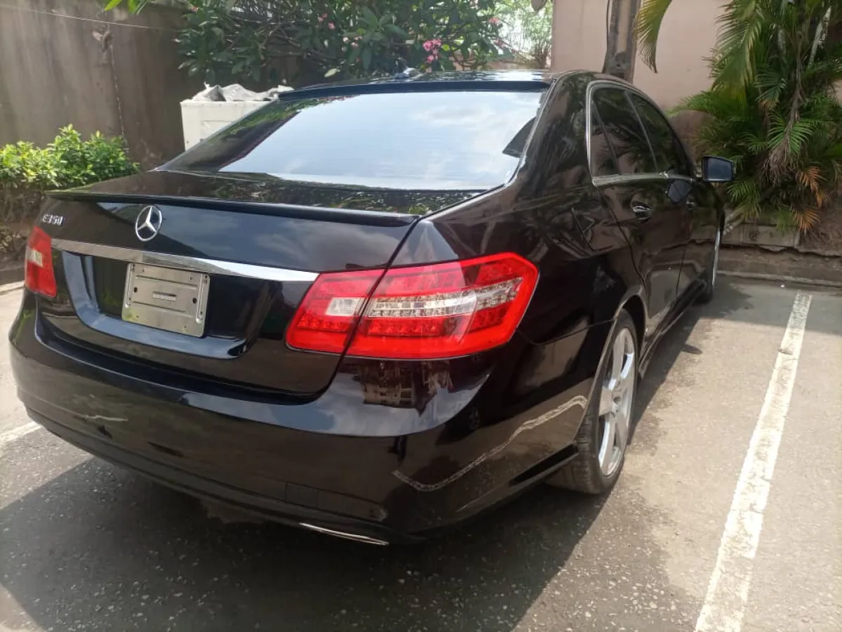 2011 Mercedes Benz E350 - Image 7