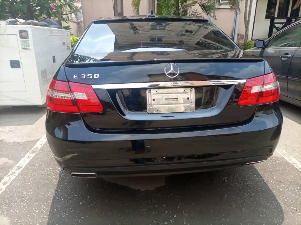 2011 Mercedes Benz E350 - Image 8