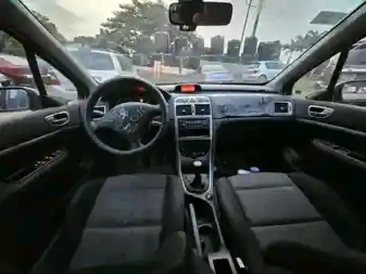 Toyota - Image 3