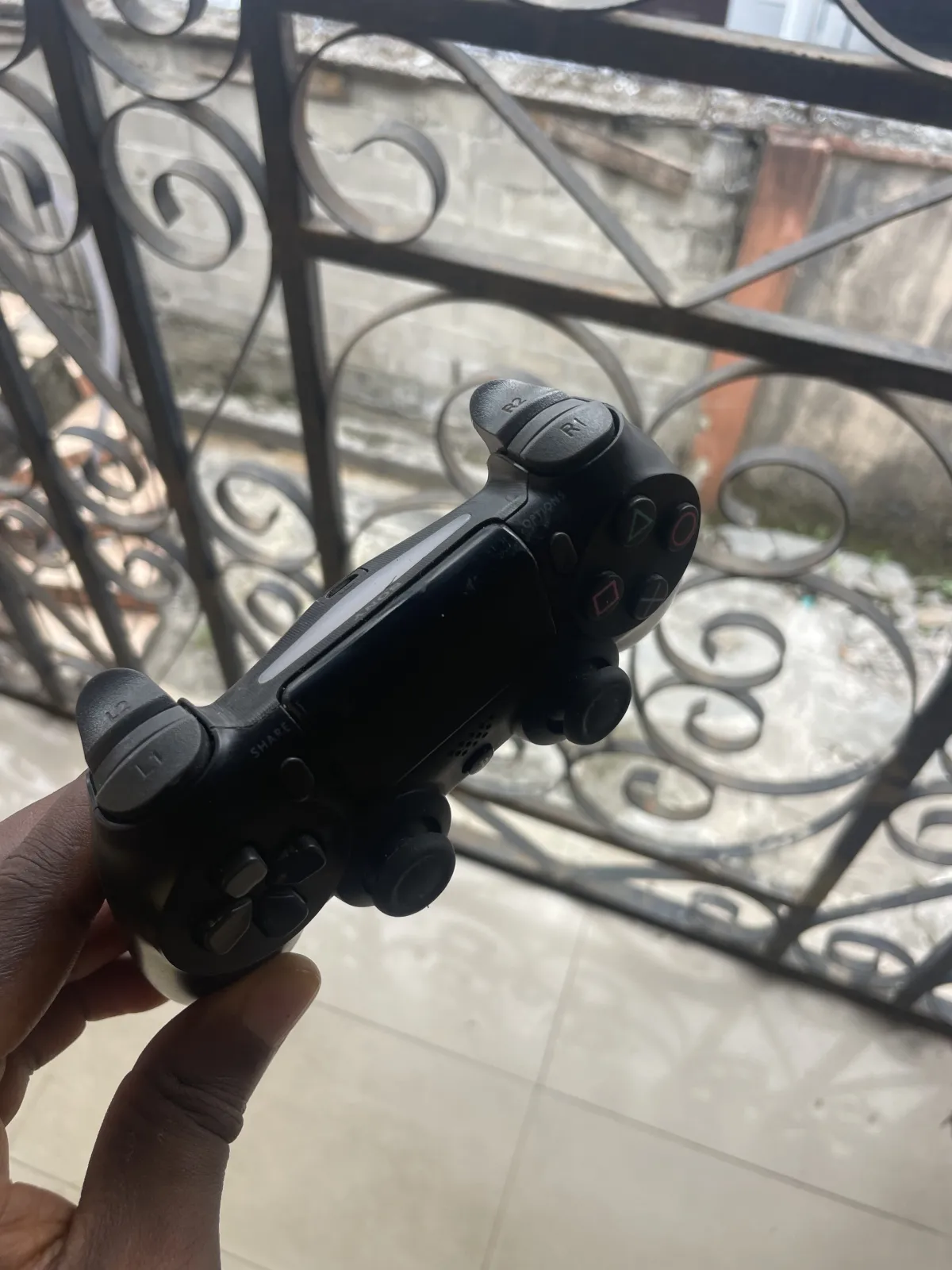 Uk used PS4 game pad - Image 4