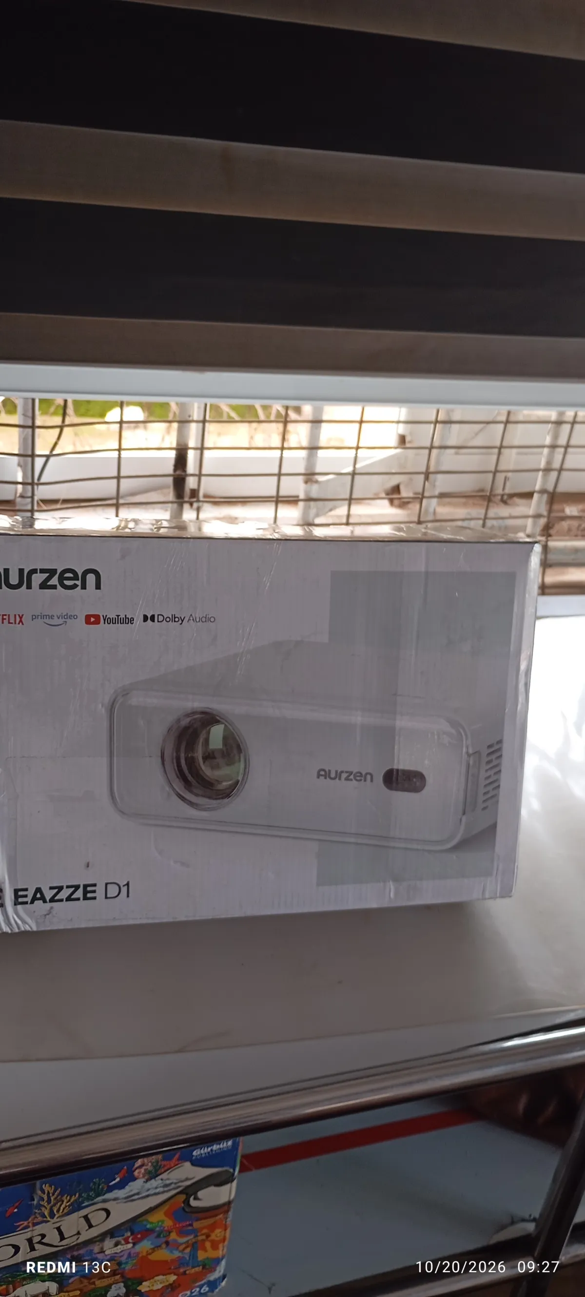Aurzen projector - Image 2