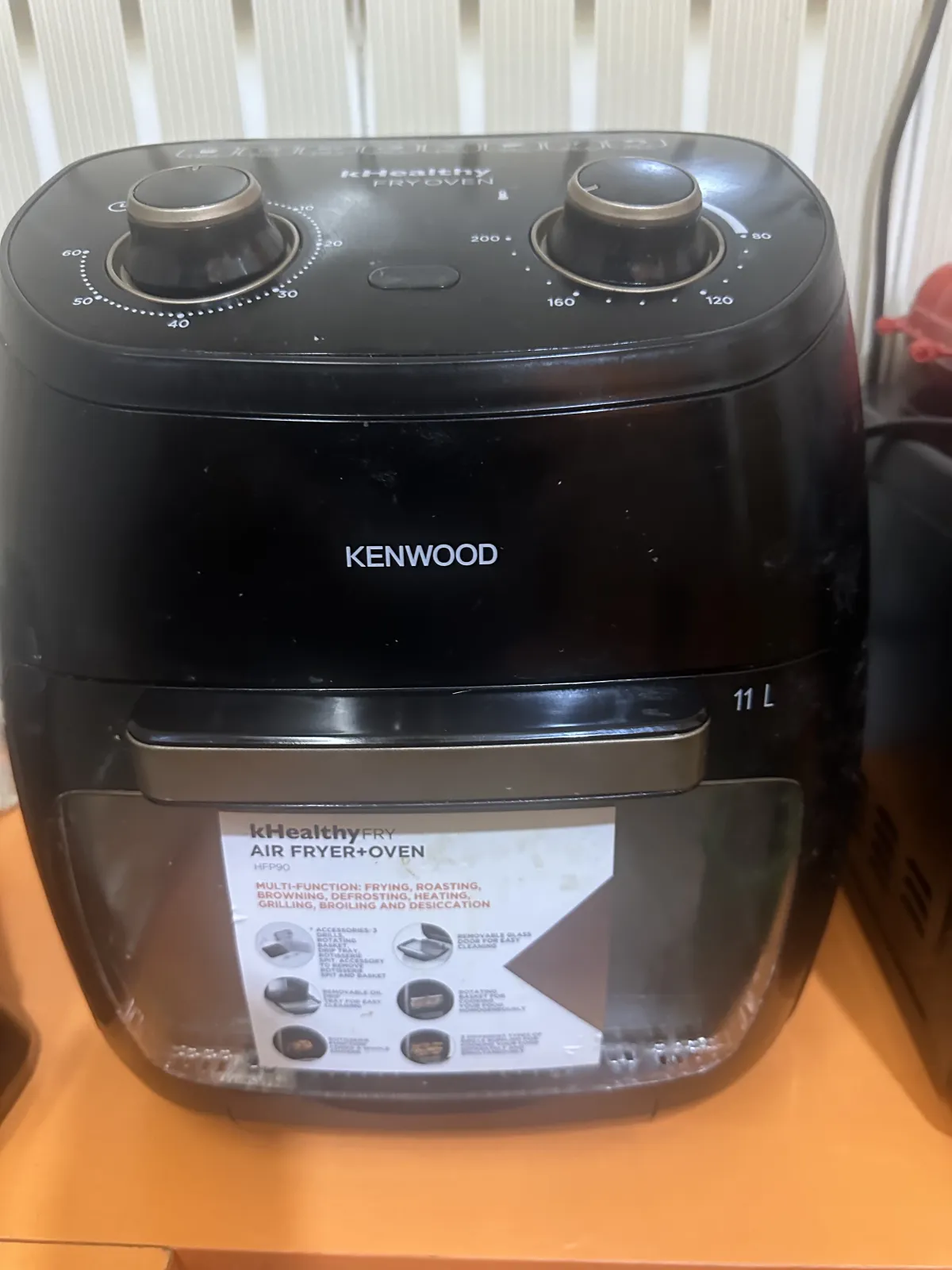 Kenwood 11lt Air fryer with built in oven in almost new co in brand new con - Image 1