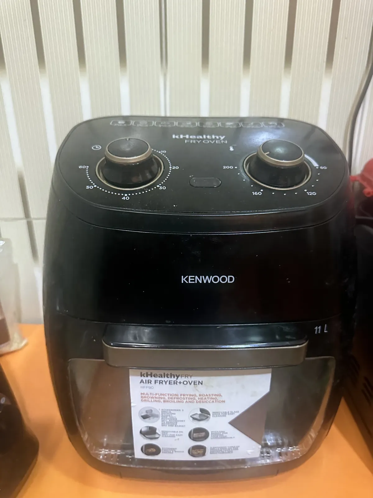 Kenwood 11lt Air fryer with built in oven in almost new co in brand new con - Image 3
