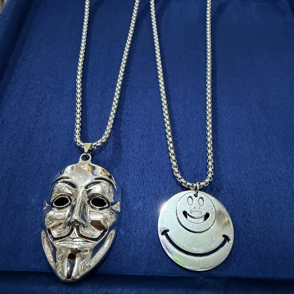 Hand neck chains - Image 9