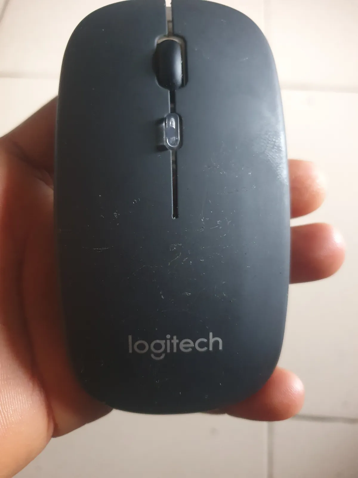 Logitech Bluetooth mouse - Image 1