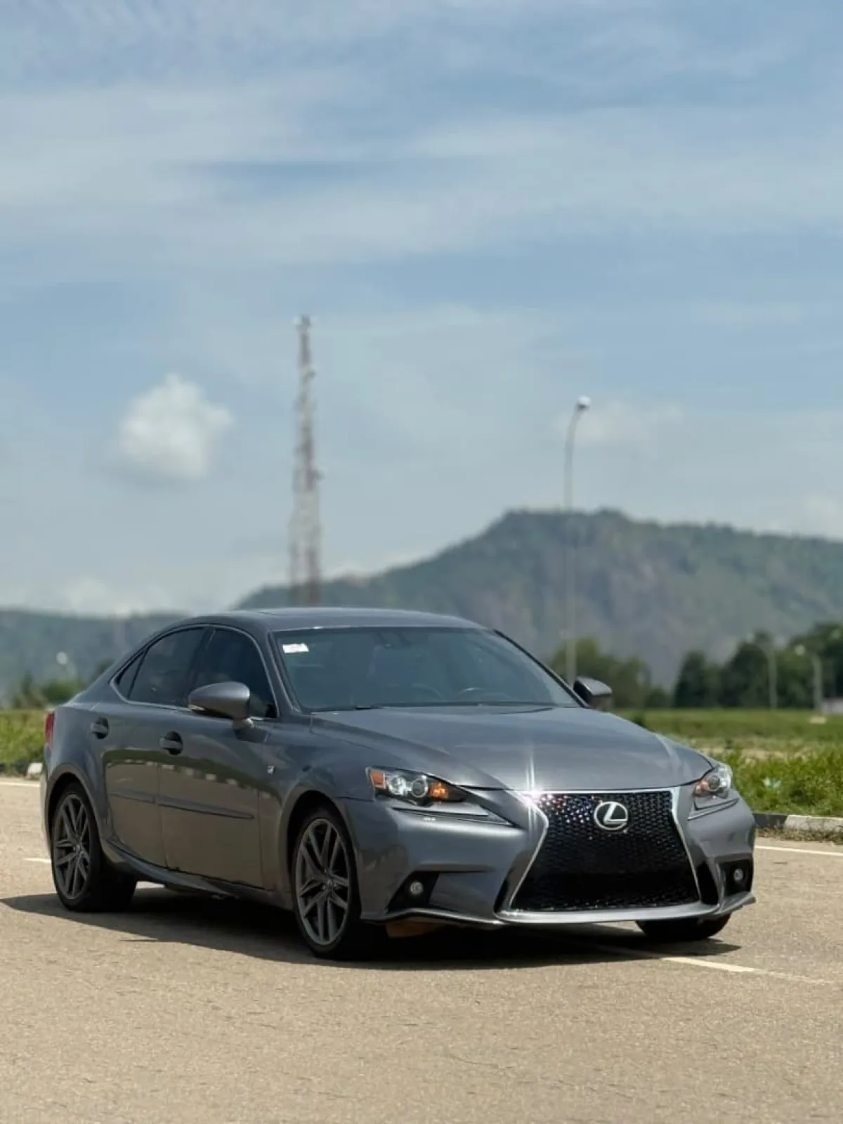 Lexus IS235 - Image 1