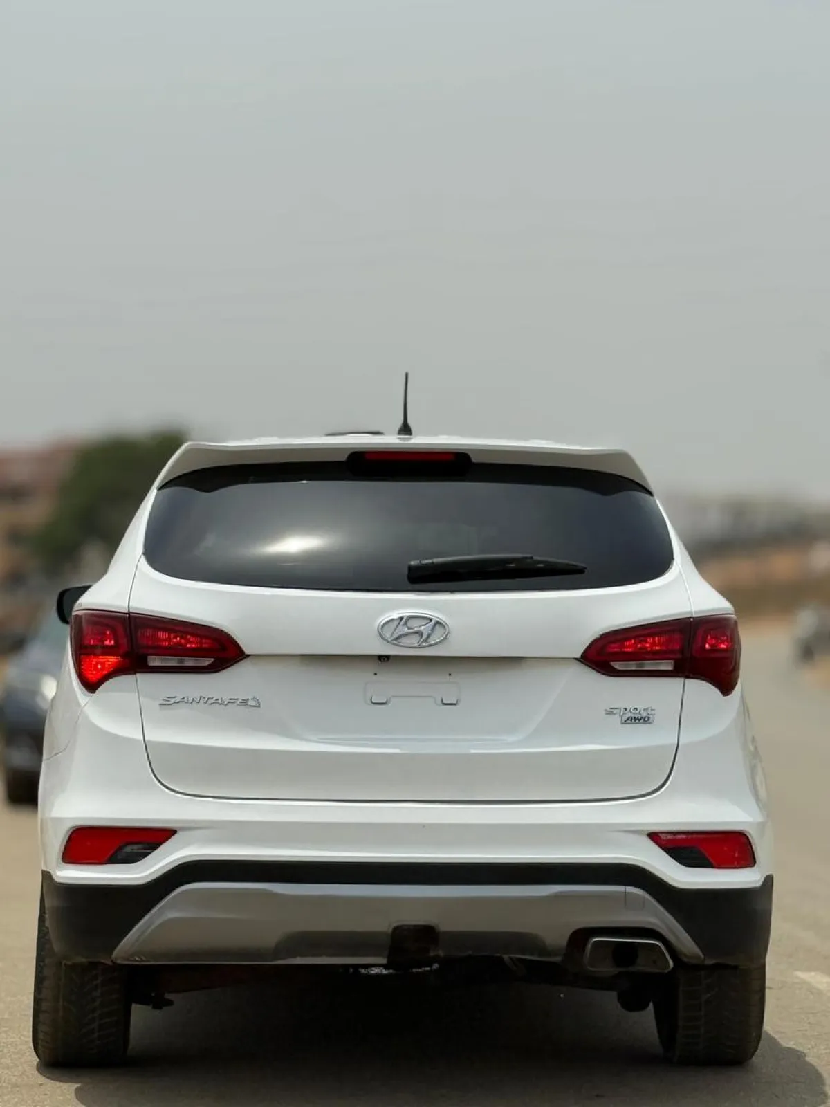 Hyundai santa fe sport - Image 2