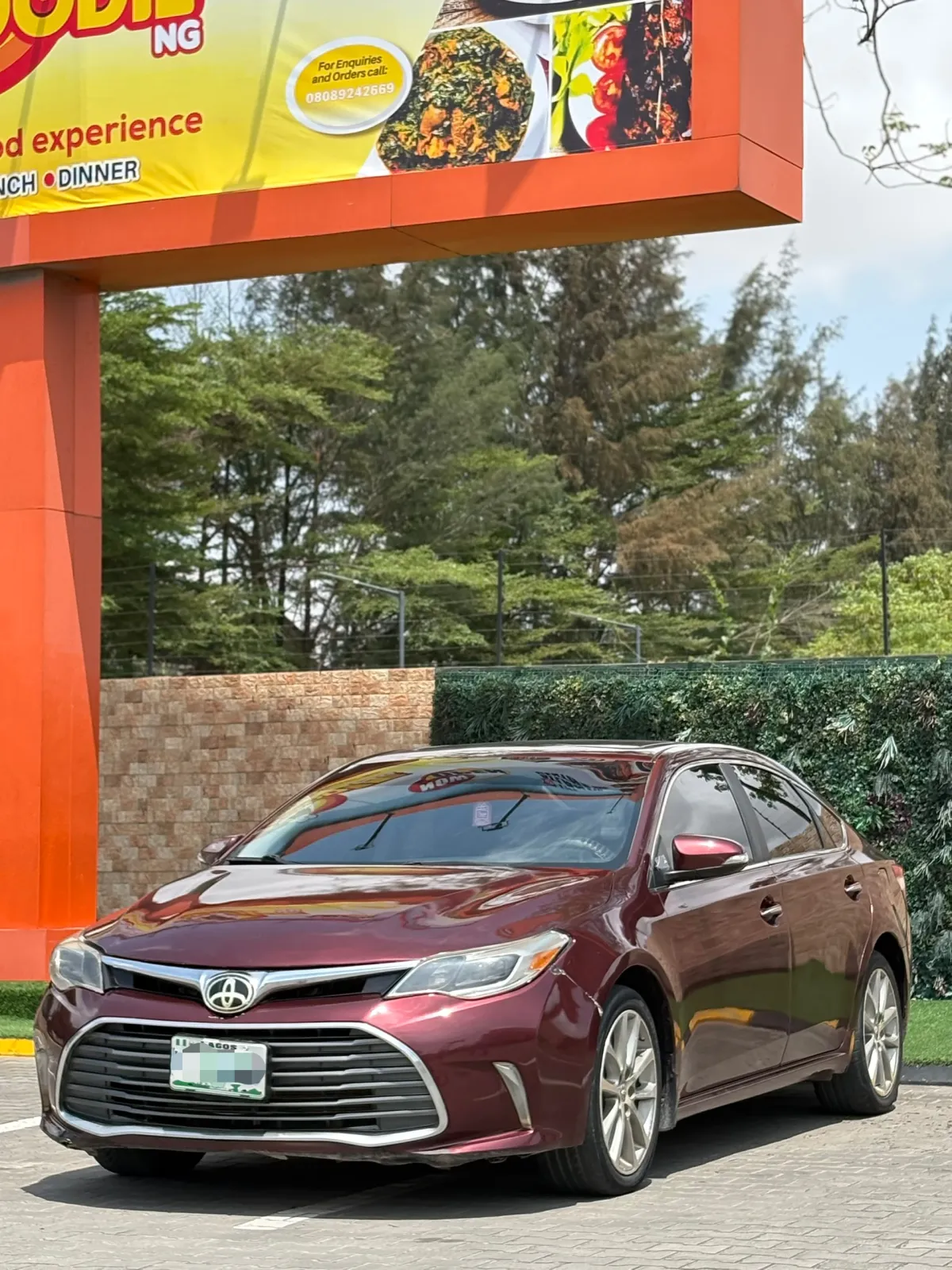 Good deal two untis. ///registered toyota avalon 2014 xle full options su - Image 10