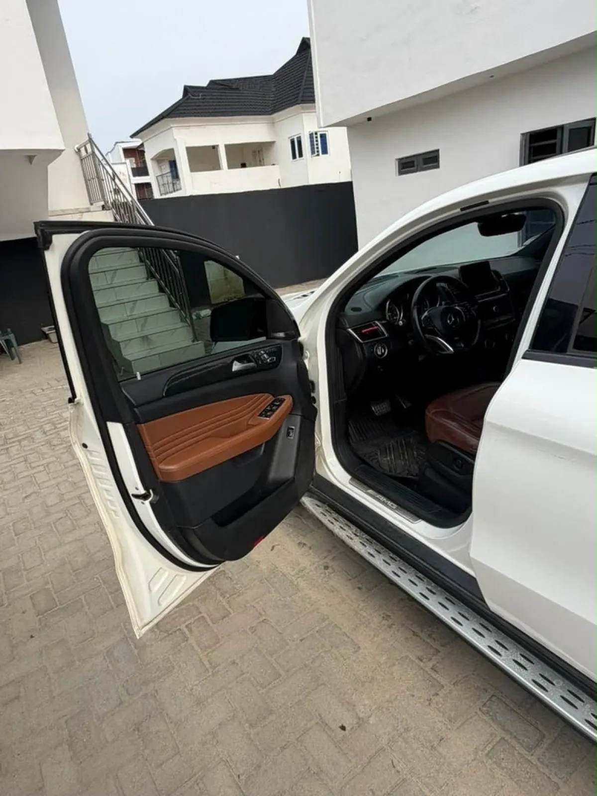 Pre-Owned 2016 MB GLE43 AMG COUPE Full Option - Image 2