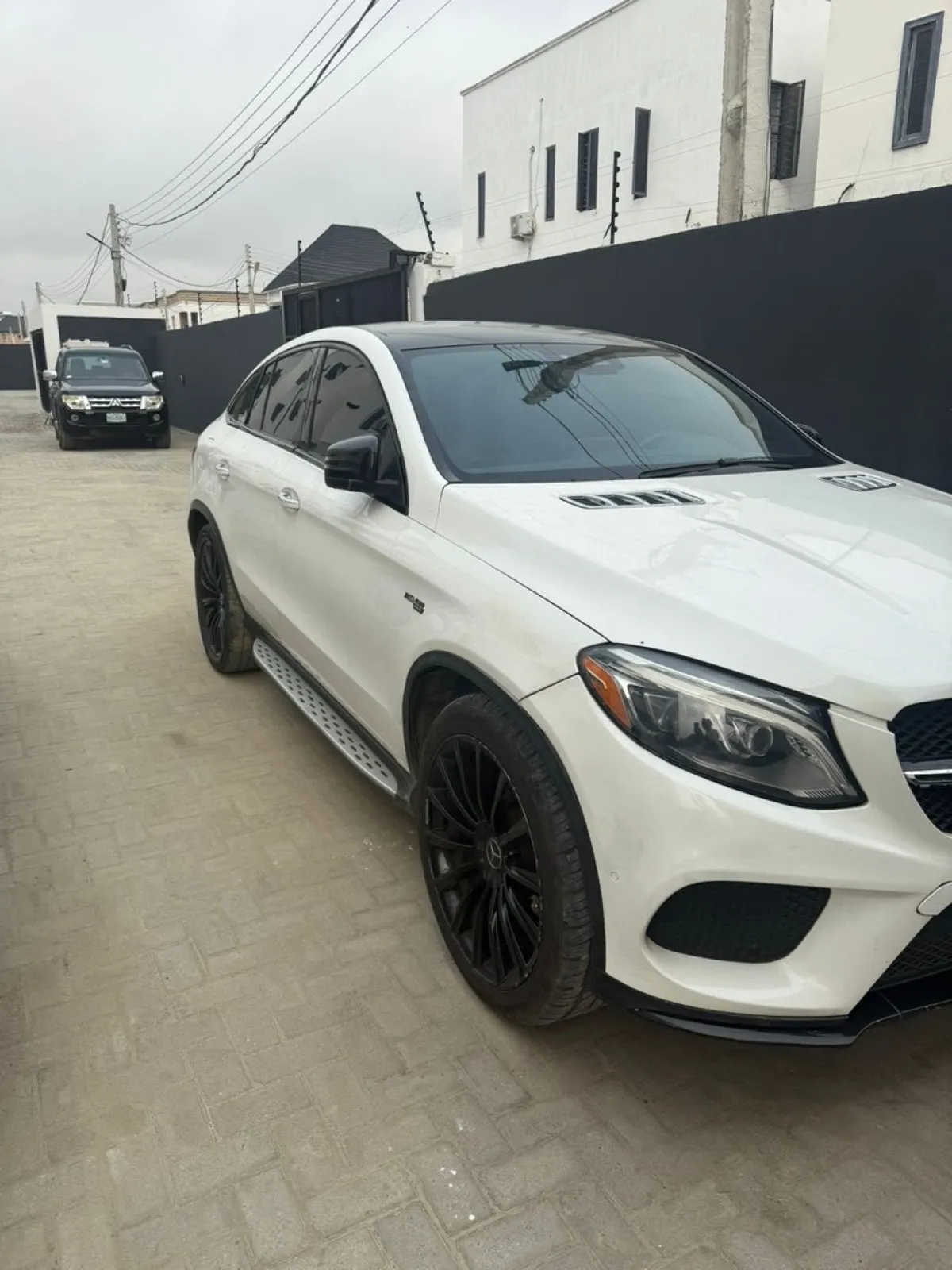 Pre-Owned 2016 MB GLE43 AMG COUPE Full Option - Image 4