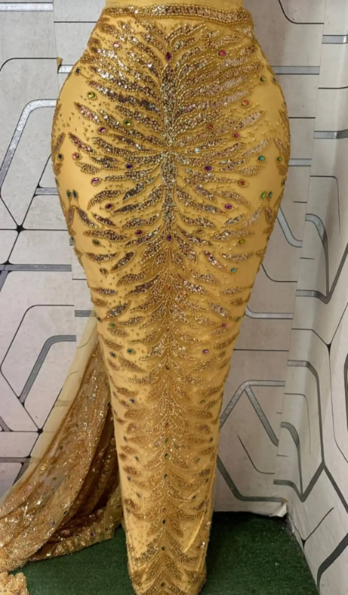 Quality fabrics at wholesale prices - Image 2