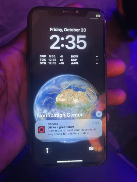 iPhone X nearly used Wi-Fi only
