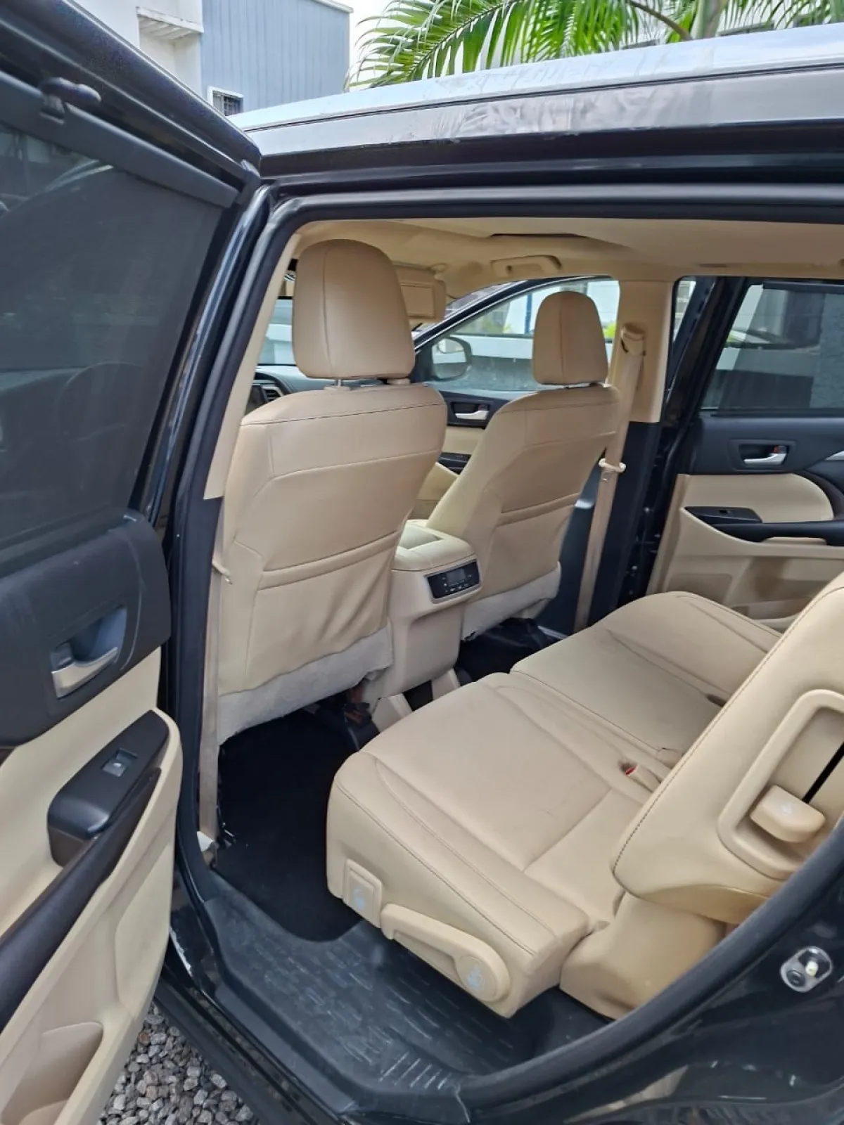 Foreign Used 2016 Toyota Highlander XLE AWD - Image 5